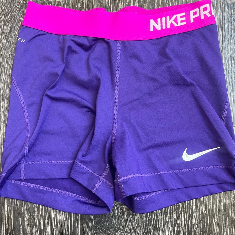 Women’s Nike Pros Spandex